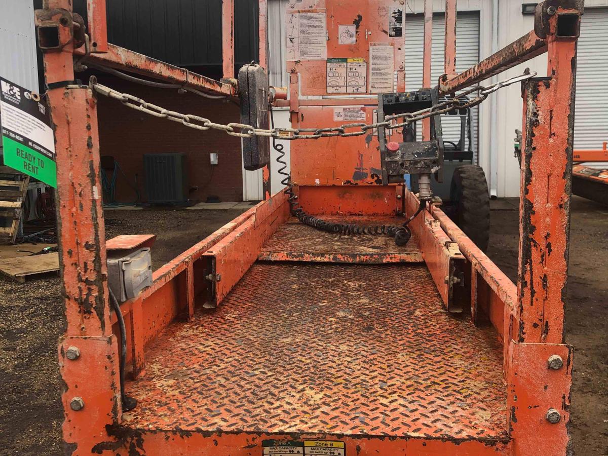2016 JLG 2632ES
