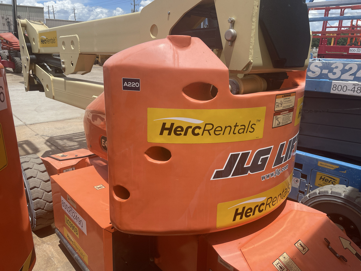 2018 JLG E450AJ-4