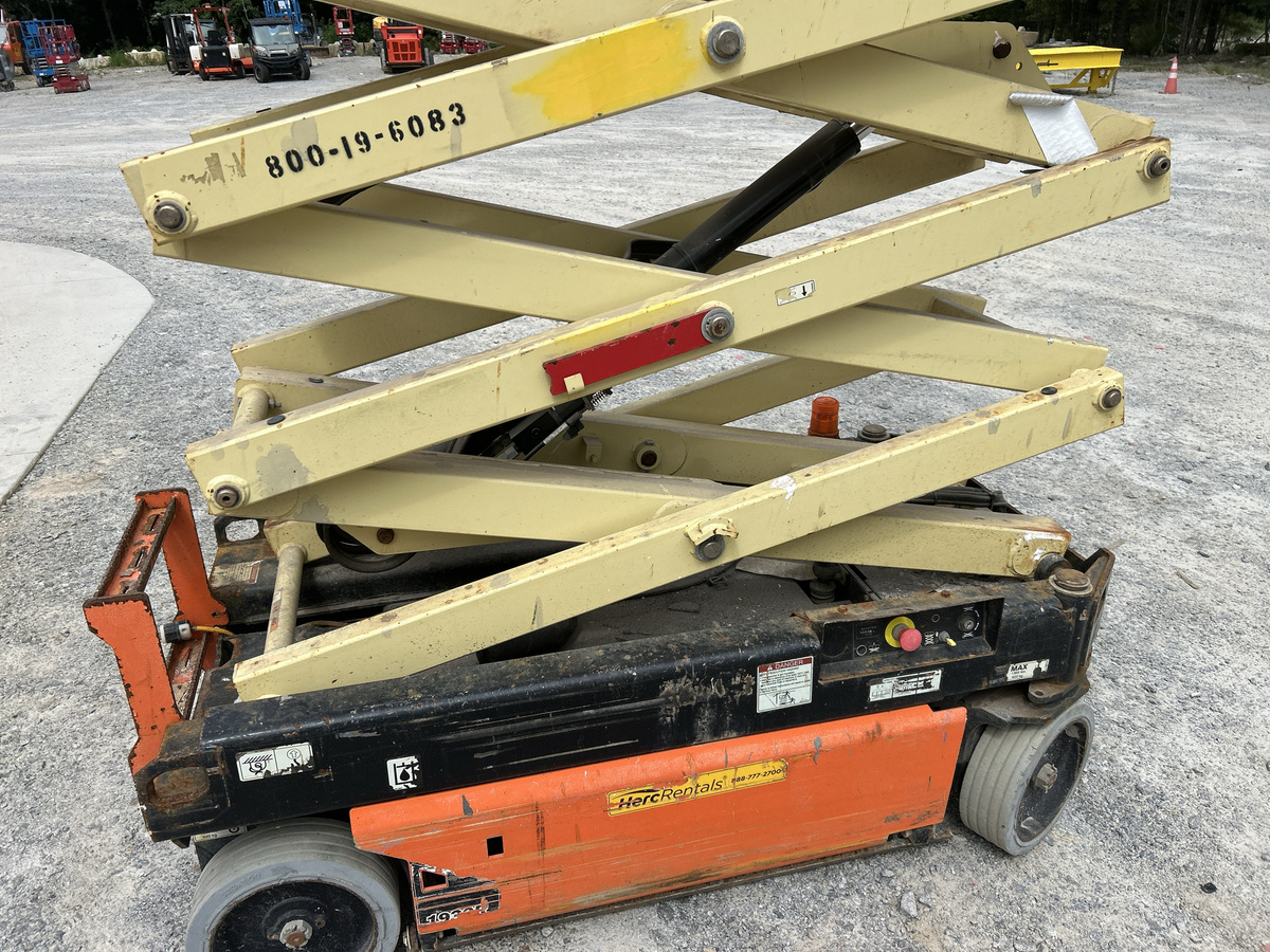 2018 JLG 1932R-13