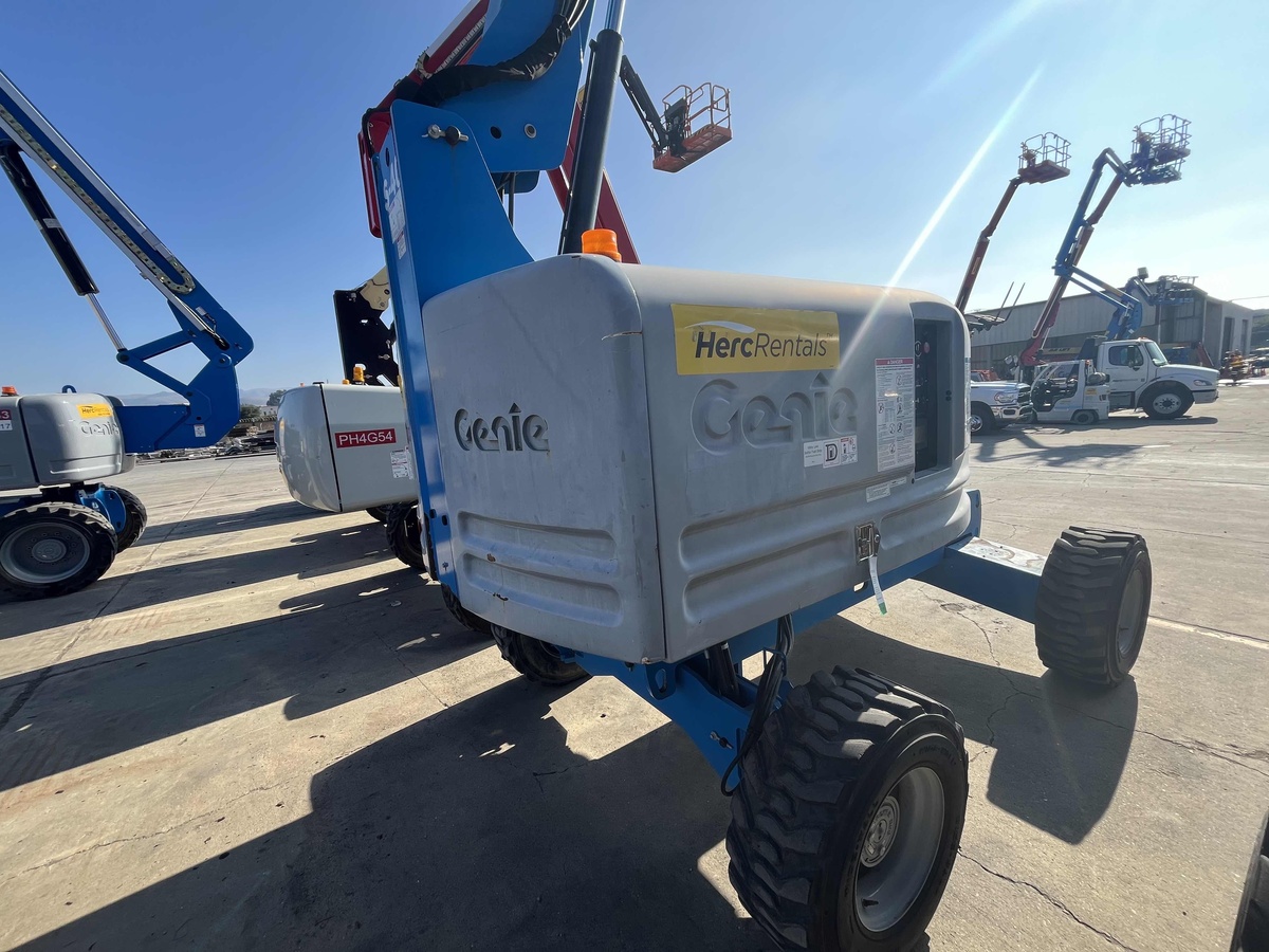 2018 Genie S-40