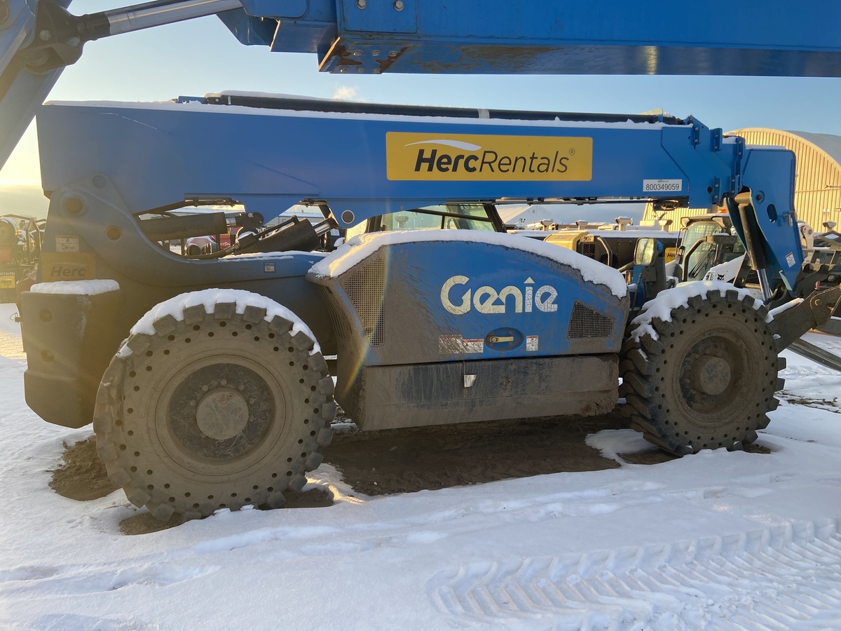 2022 Genie GTH-1056-4