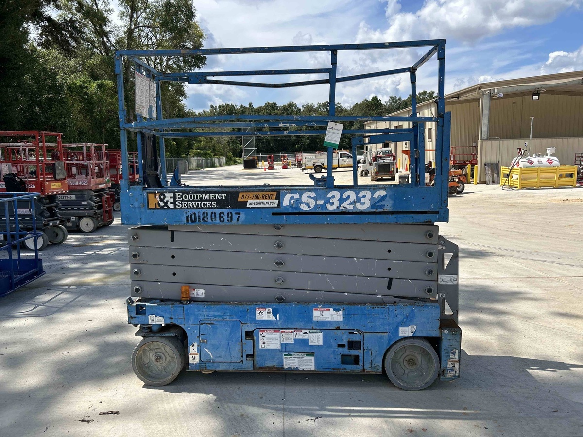 2016 Genie GS-3232-3