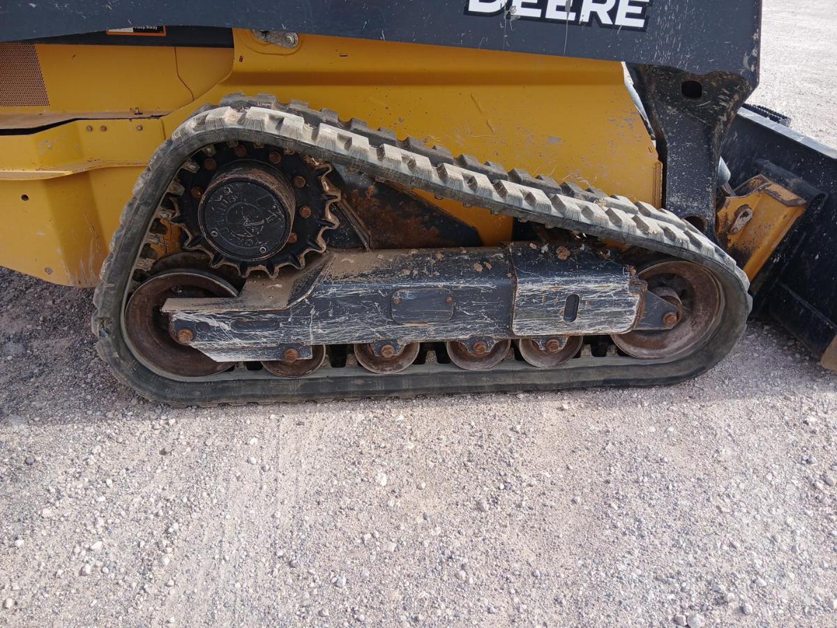 2021 John Deere 325G-8
