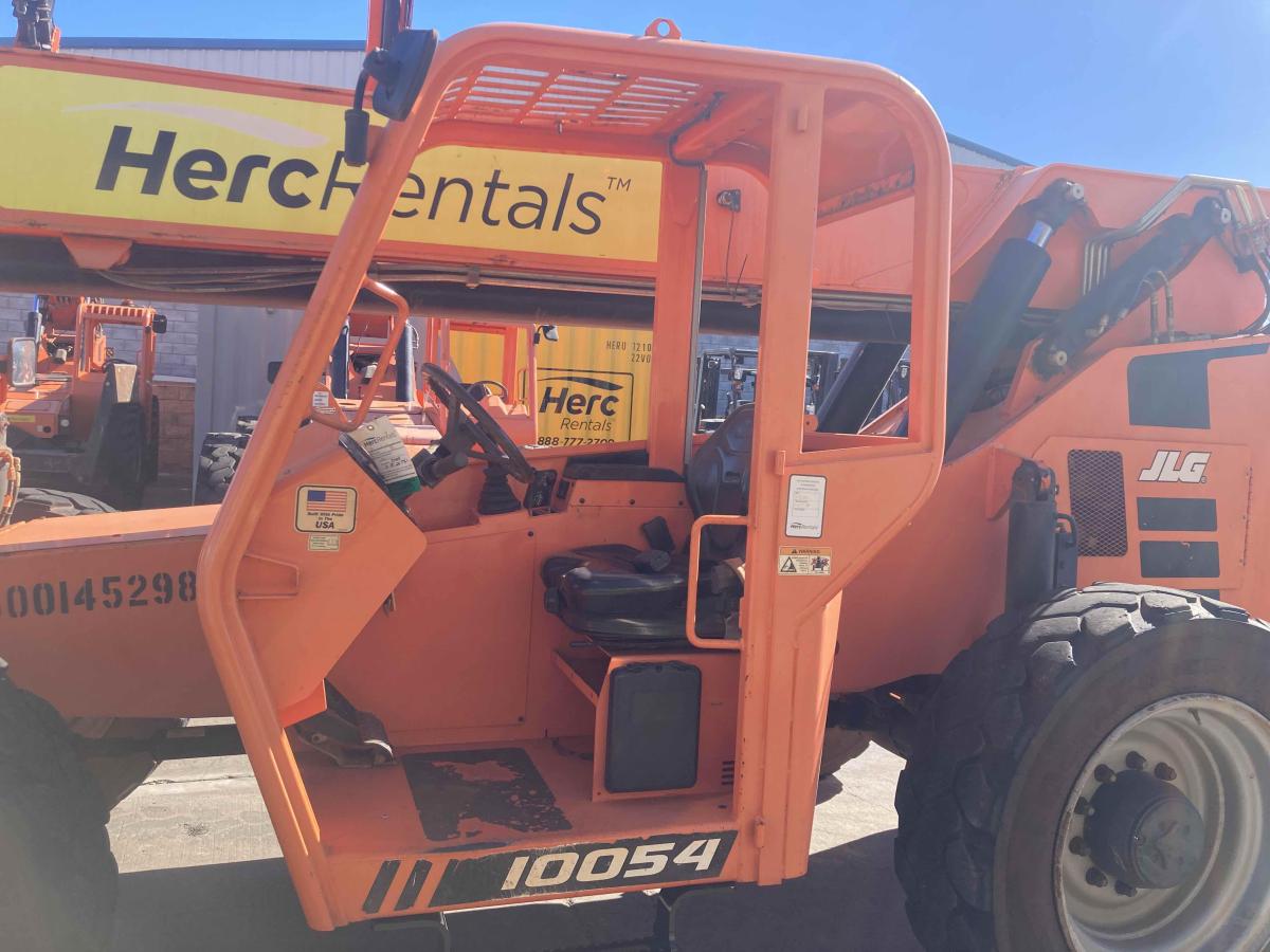 2017 SkyTrak 10054