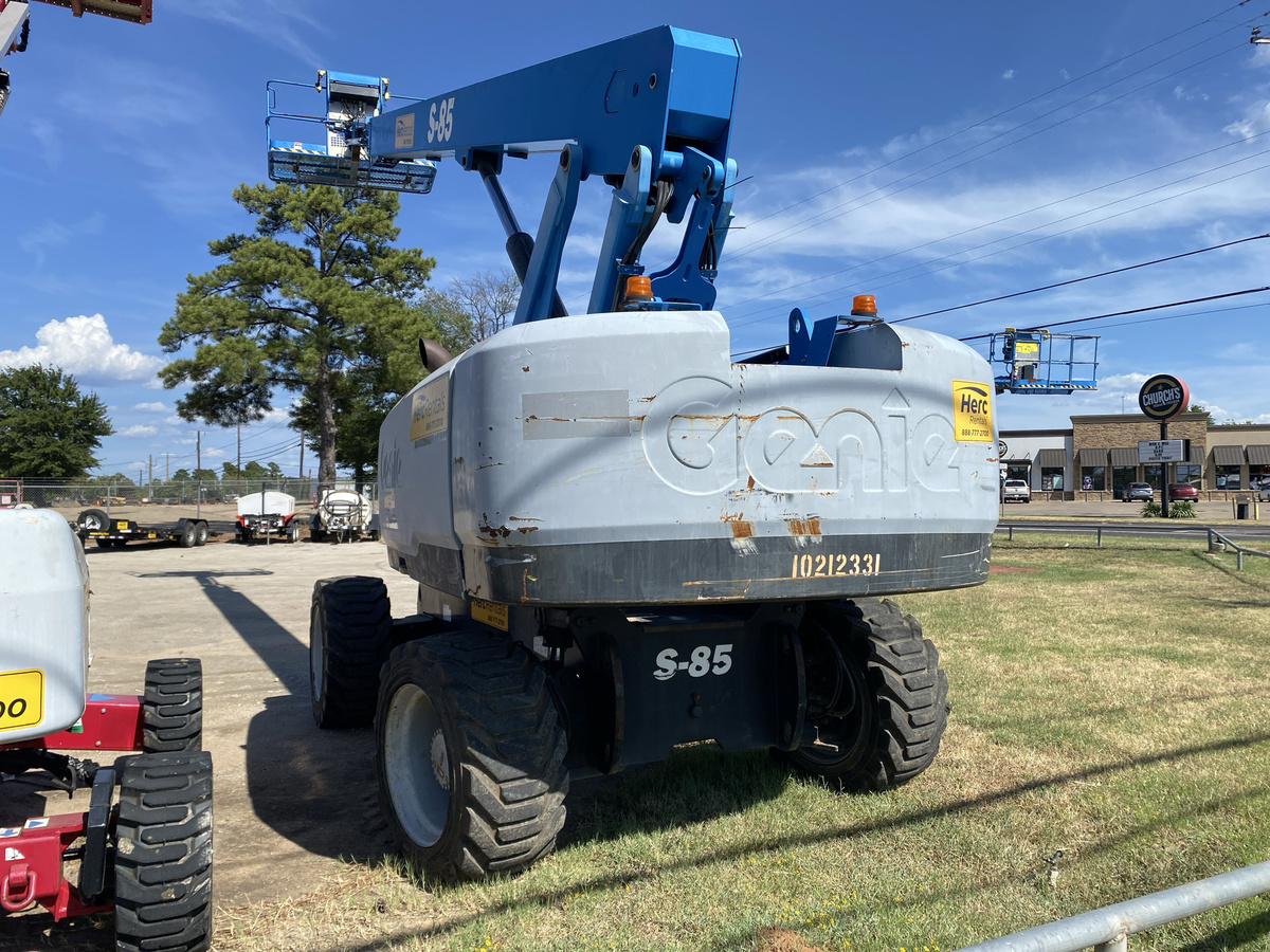 2017 Genie S-85-2