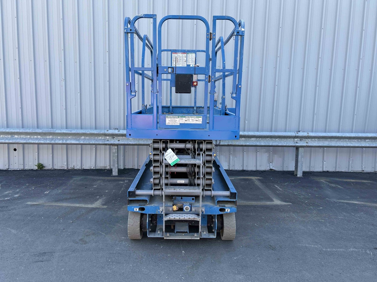 2018 Genie GS-3246-2