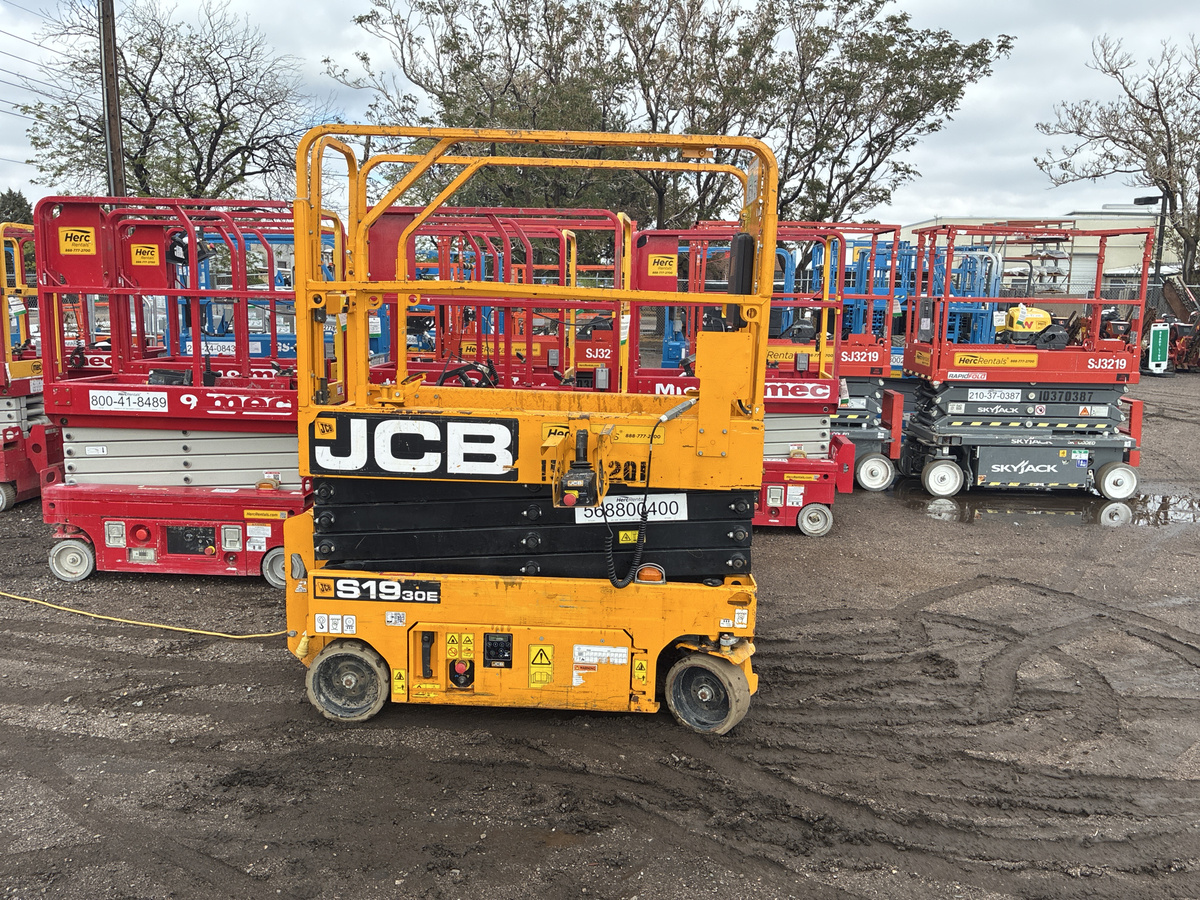 2022 JCB S1930E-6