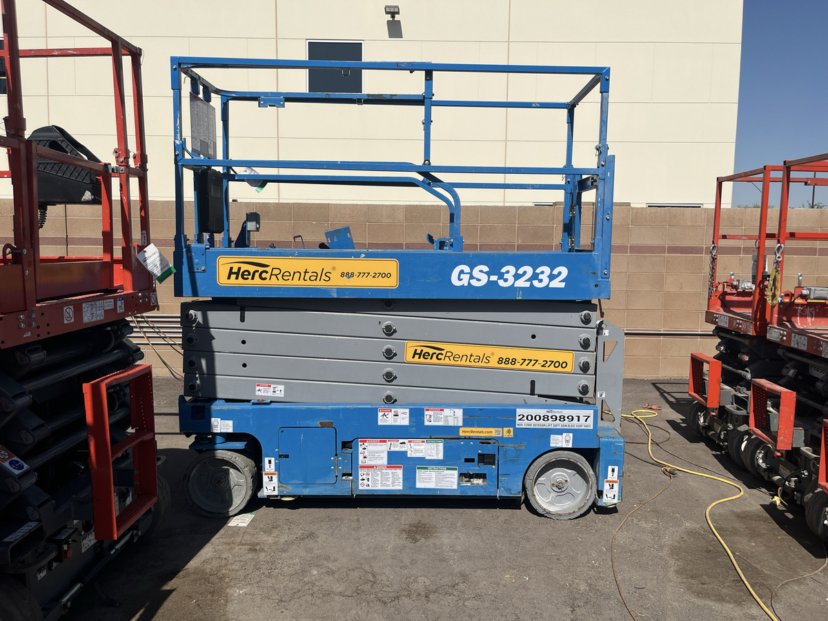 2019 Genie GS-3232-6
