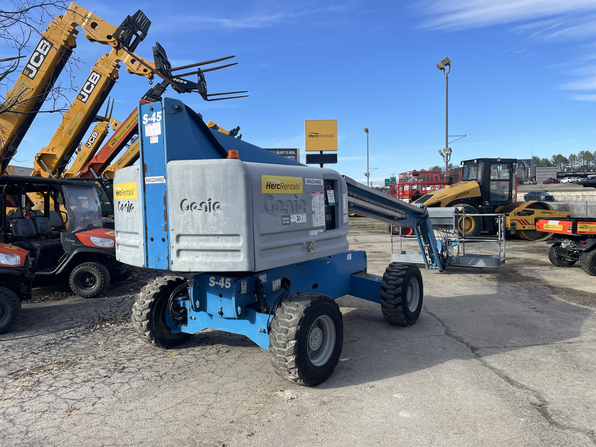 2018 Genie S-45