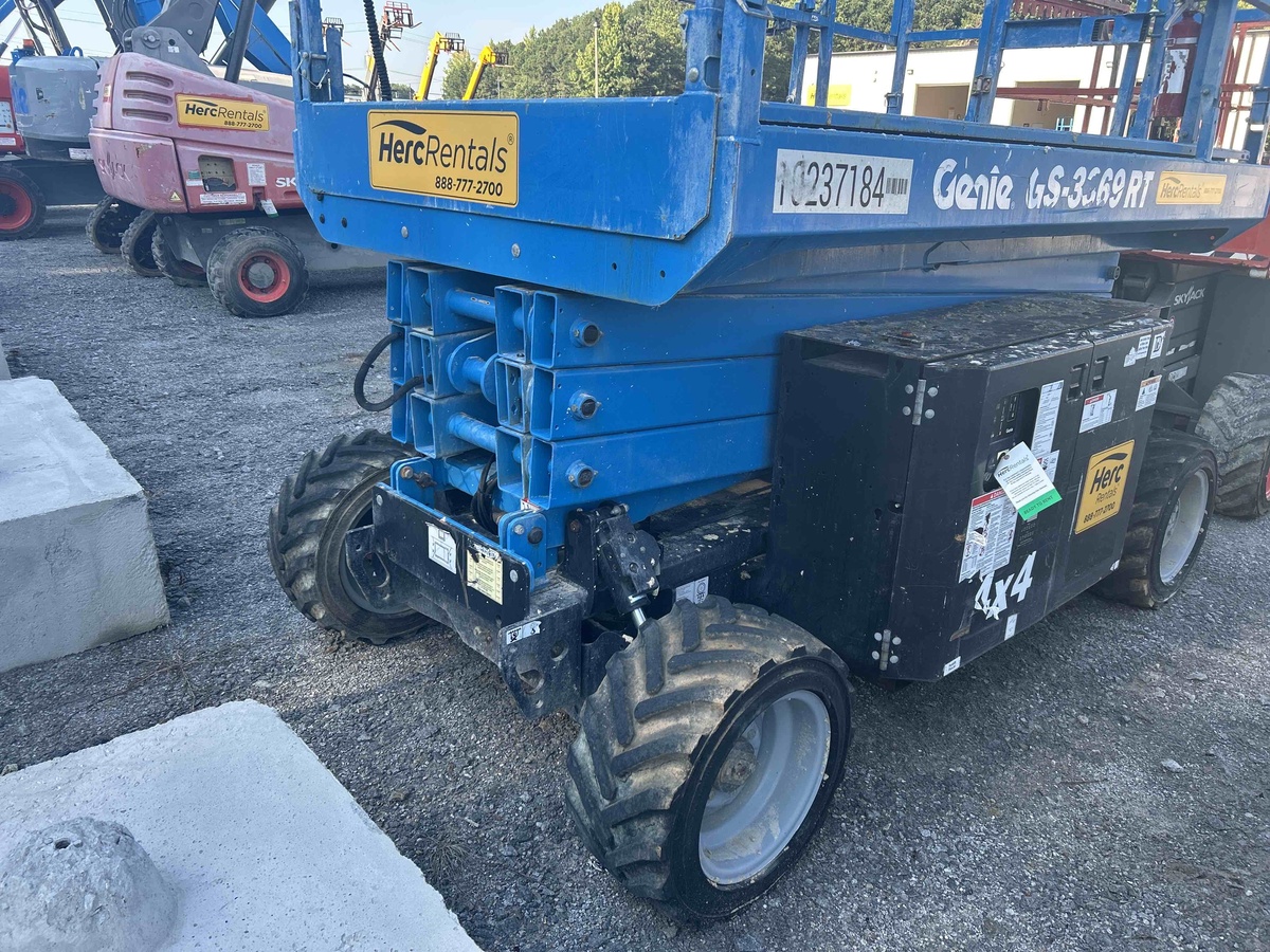 2018 Genie GS-3369 RT-9