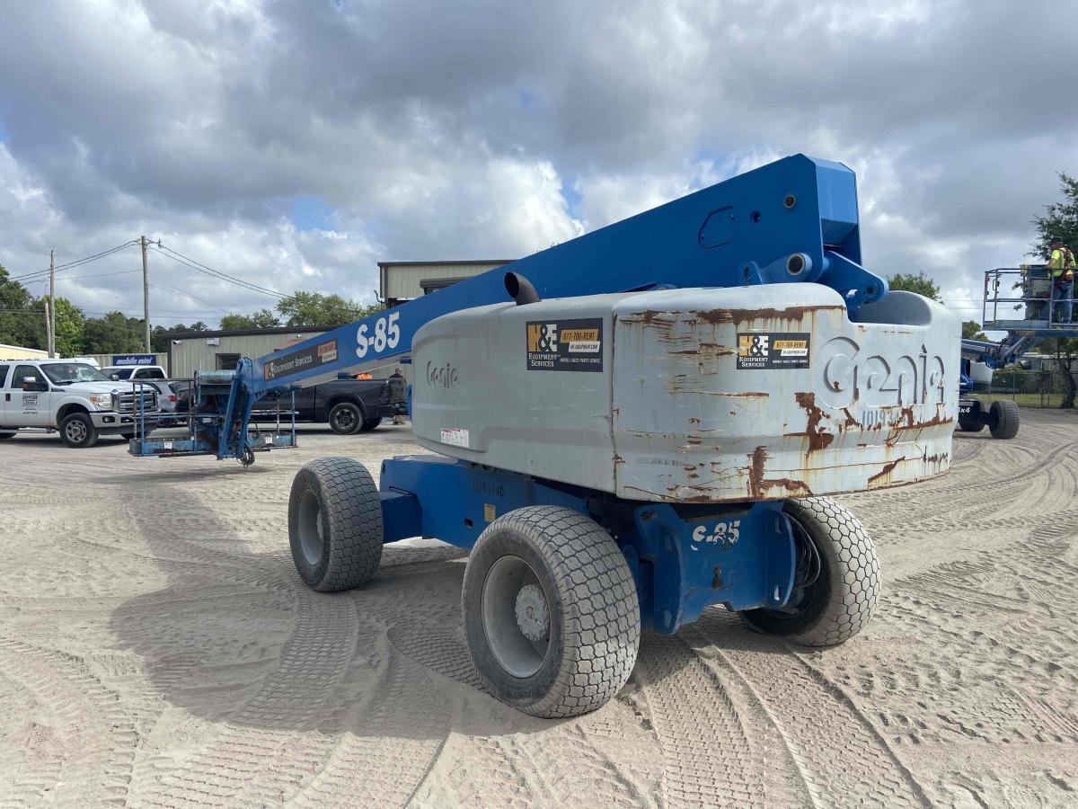 2016 Genie S-85