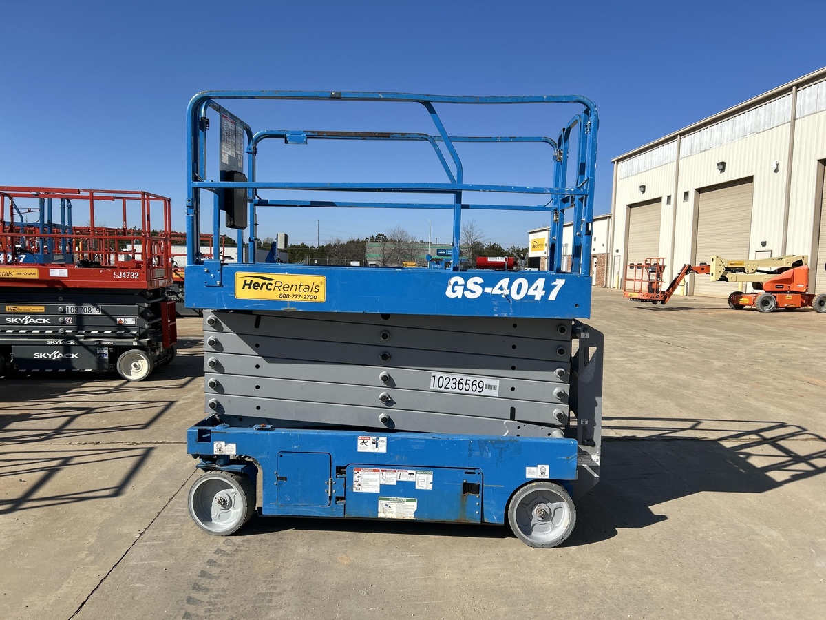 2018 Genie GS-4047-4