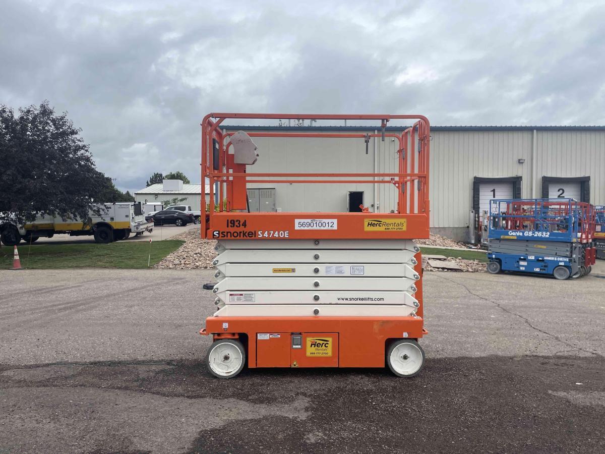 2021 Snorkel S4740E-4