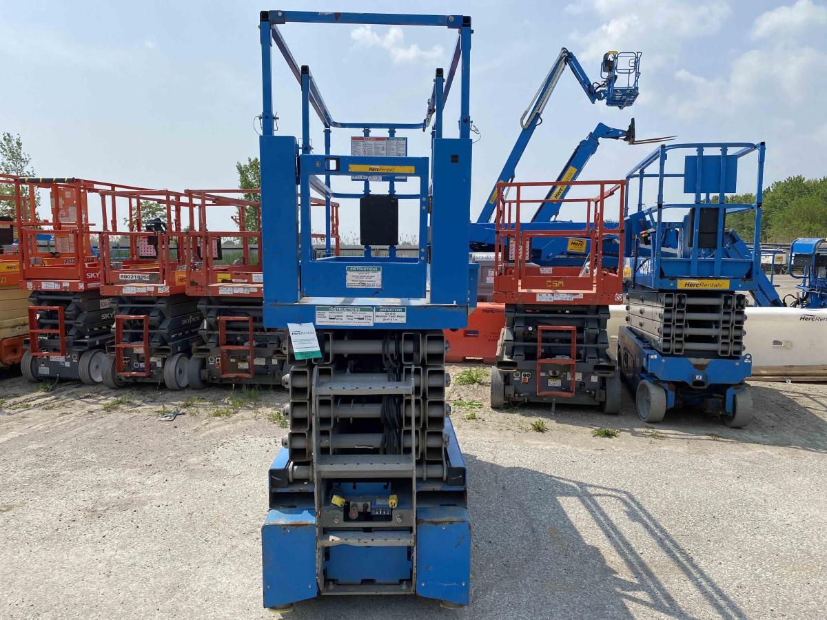 2017 Genie GS-3232-2