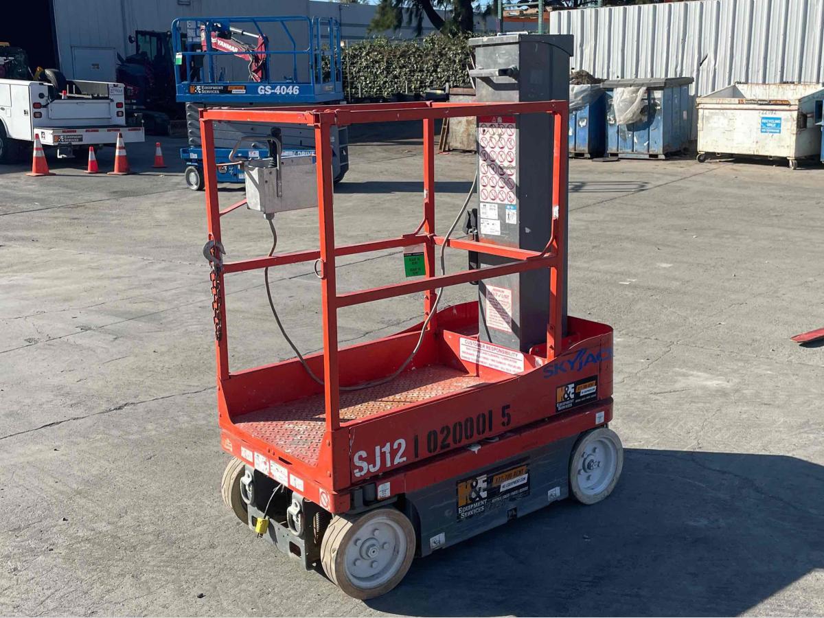 2016 Skyjack SJ12