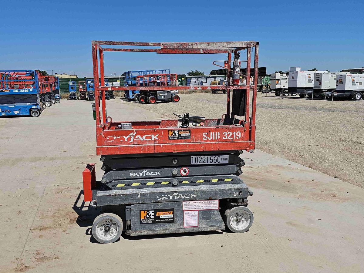 2017 Skyjack SJ3219