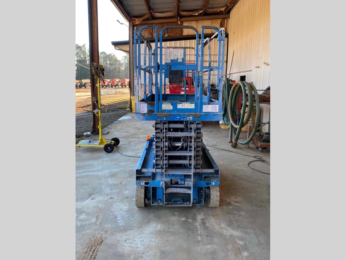 2016 Genie GS-4047