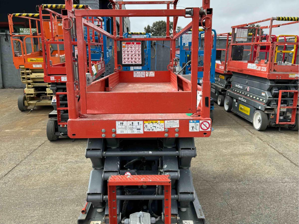 2017 Skyjack SJ3226