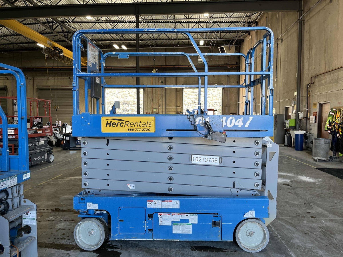2017 Genie GS-4047-4