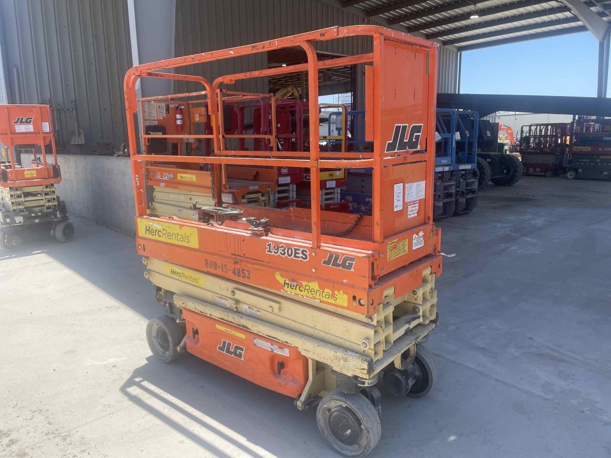 2017 JLG 1930ES