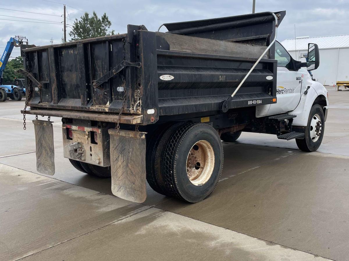 2015 Ford F650