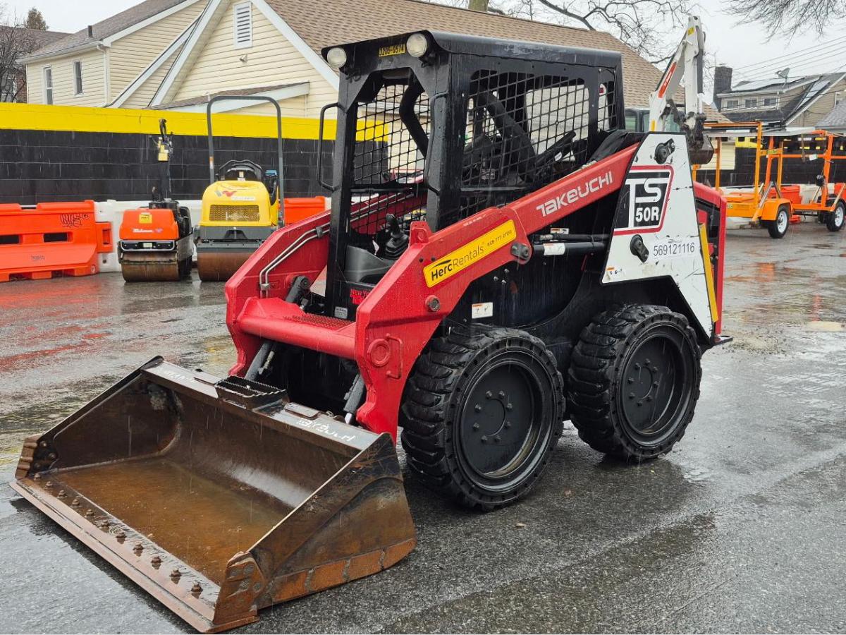 2016 Takeuchi TS50V