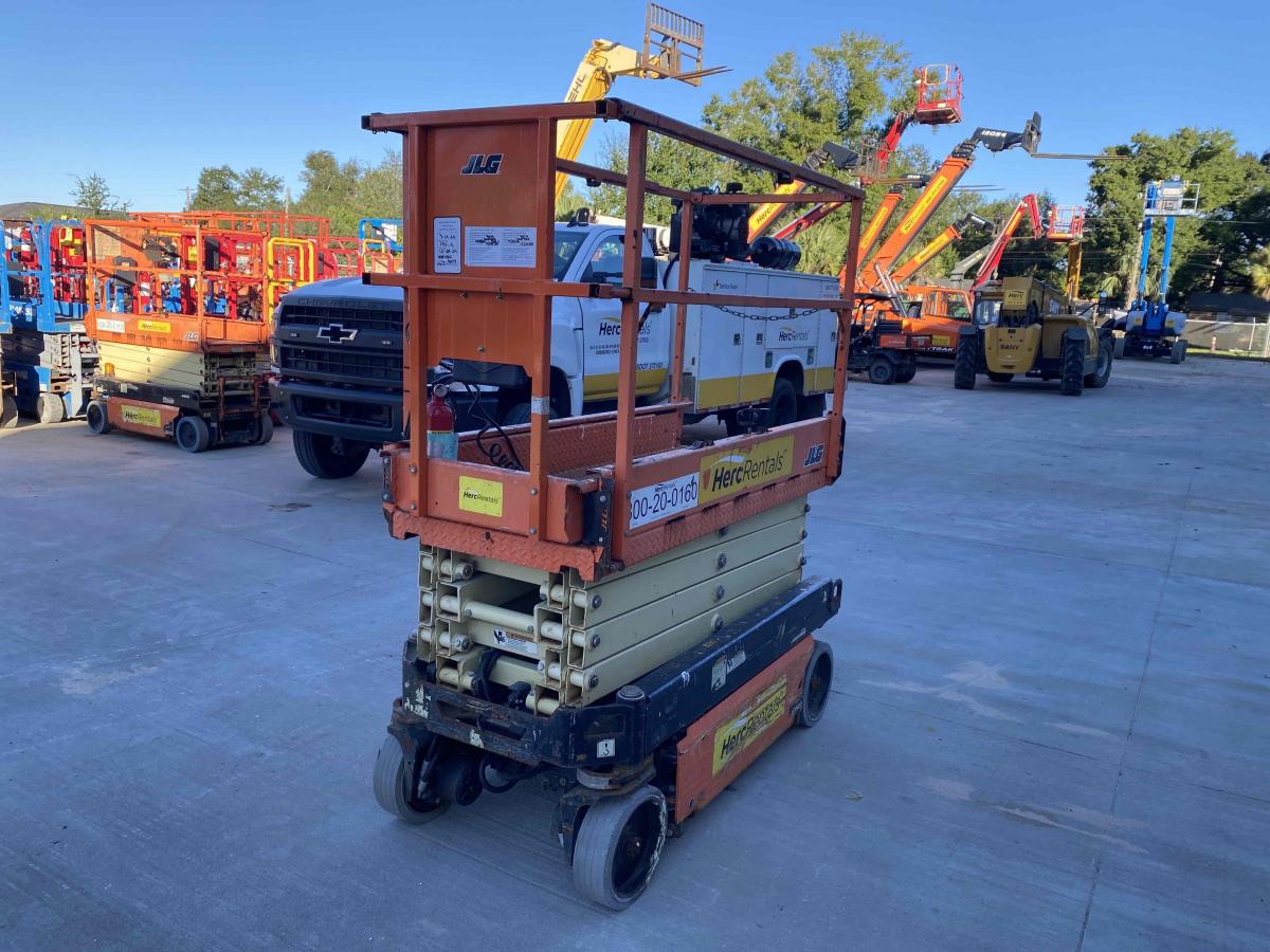2018 JLG 1932R