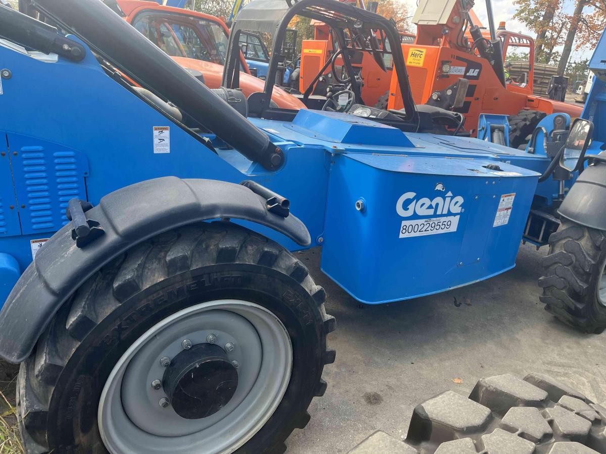 2018 Genie GTH-1056