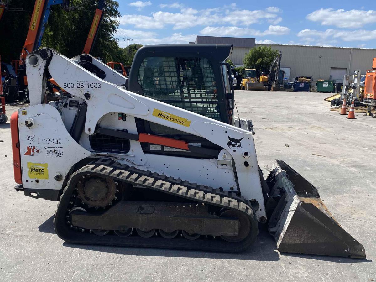 2020 Bobcat T740
