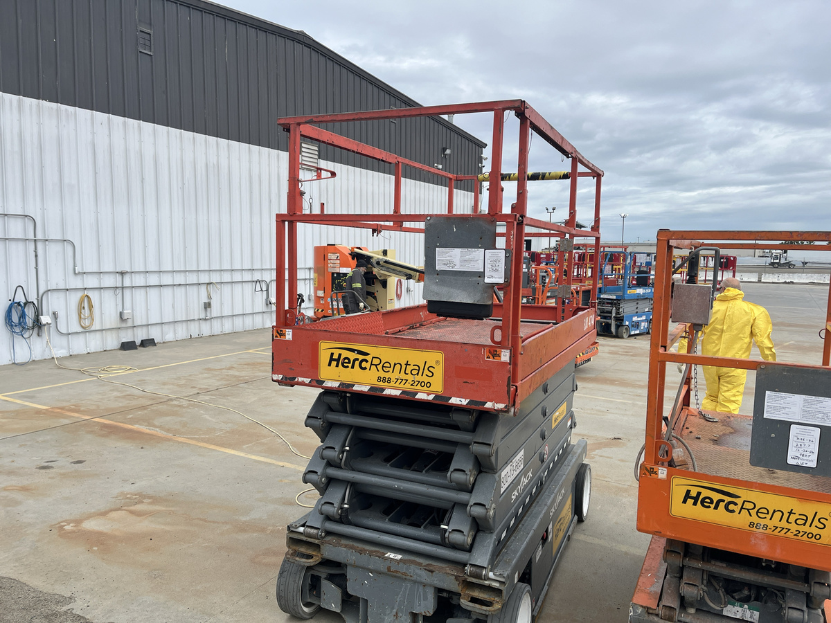 2017 Skyjack SJ4740-4