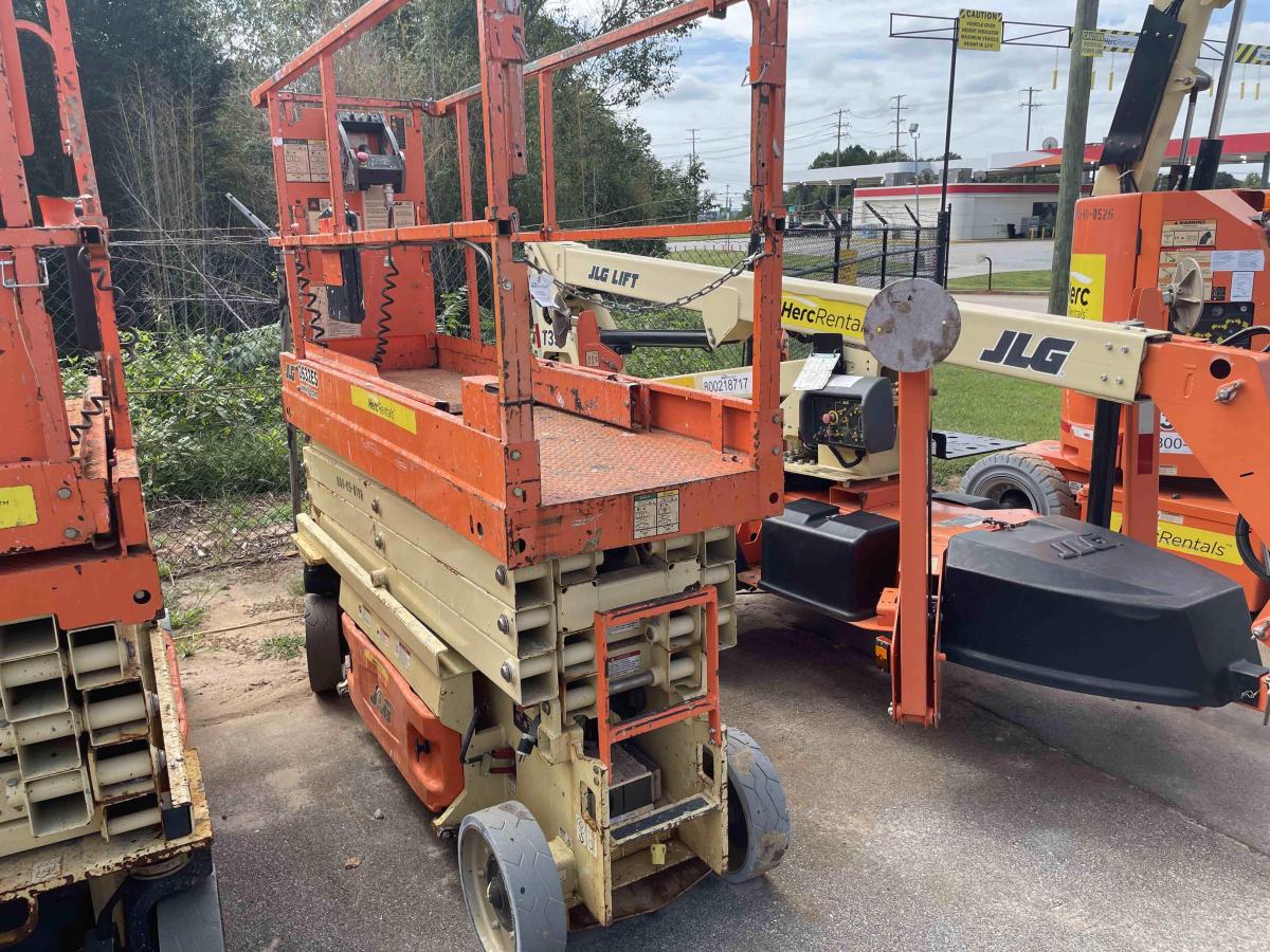 2016 JLG 2632ES