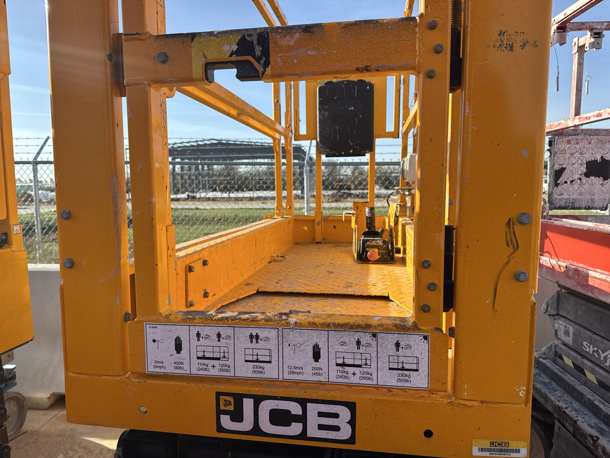 2023 JCB S1930E-2
