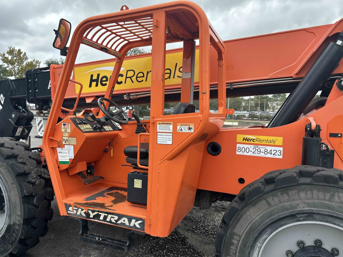 2021 SkyTrak 10042-5