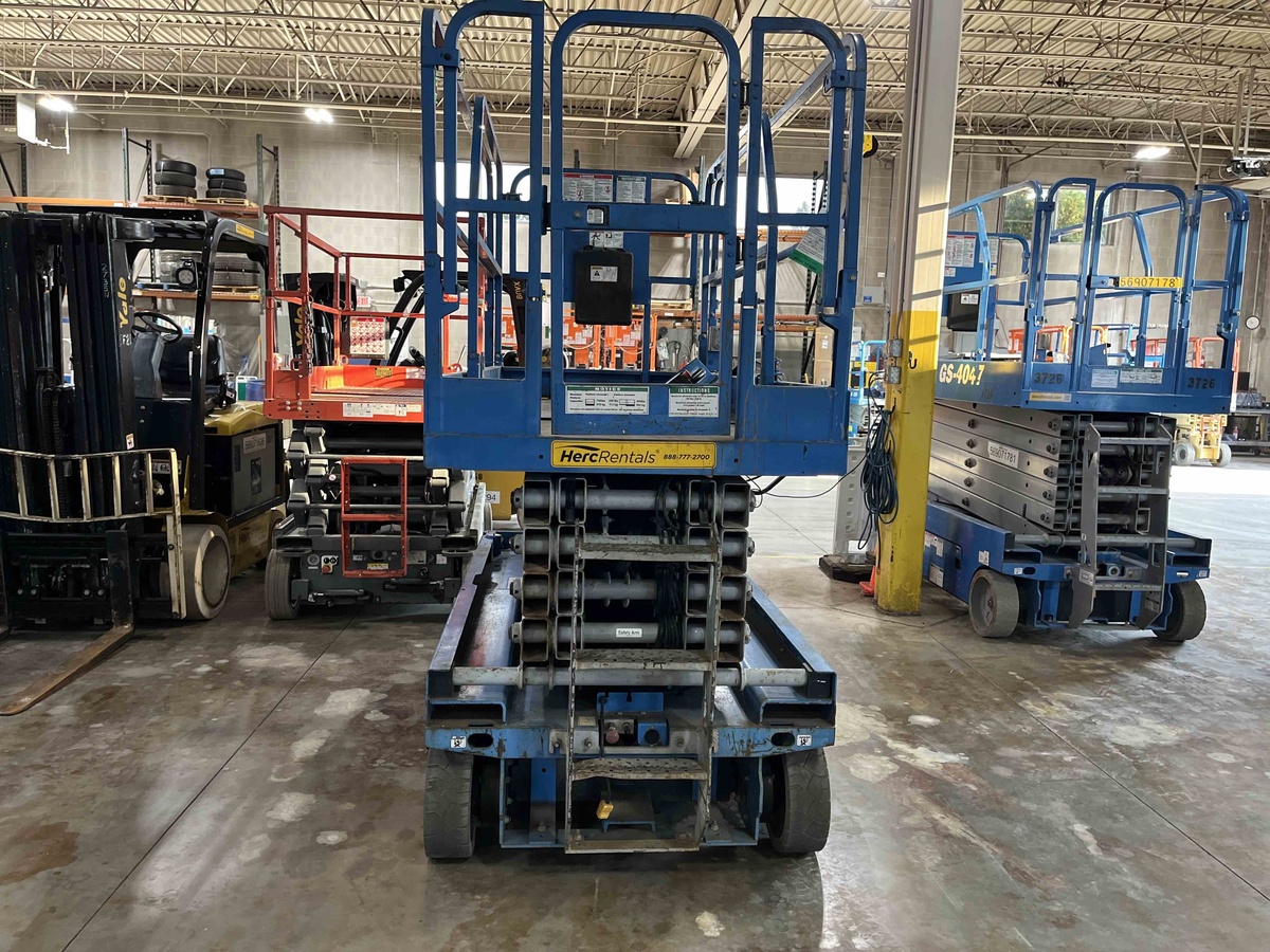 2016 Genie GS-3246-3