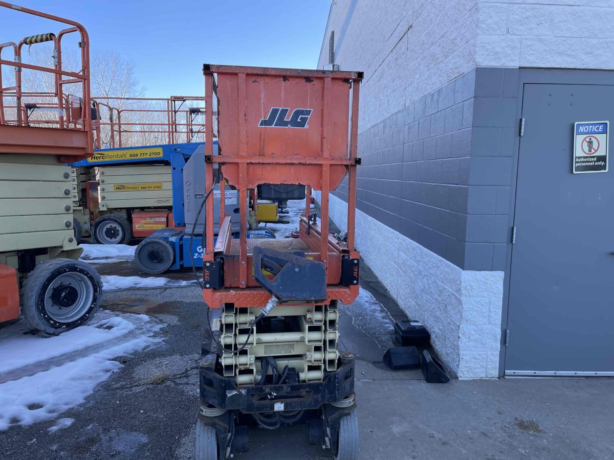 2018 JLG 1932R