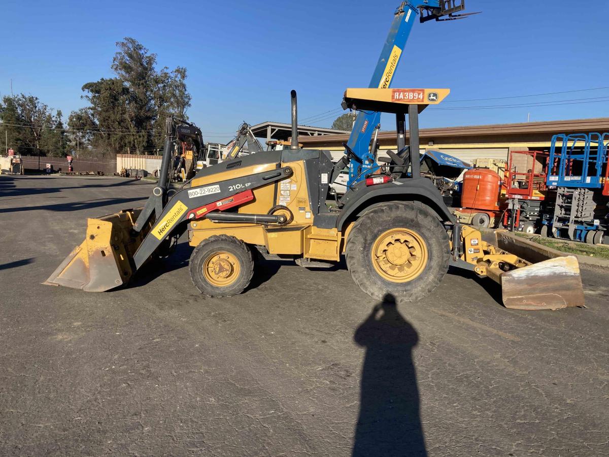2018 John Deere 210LEP