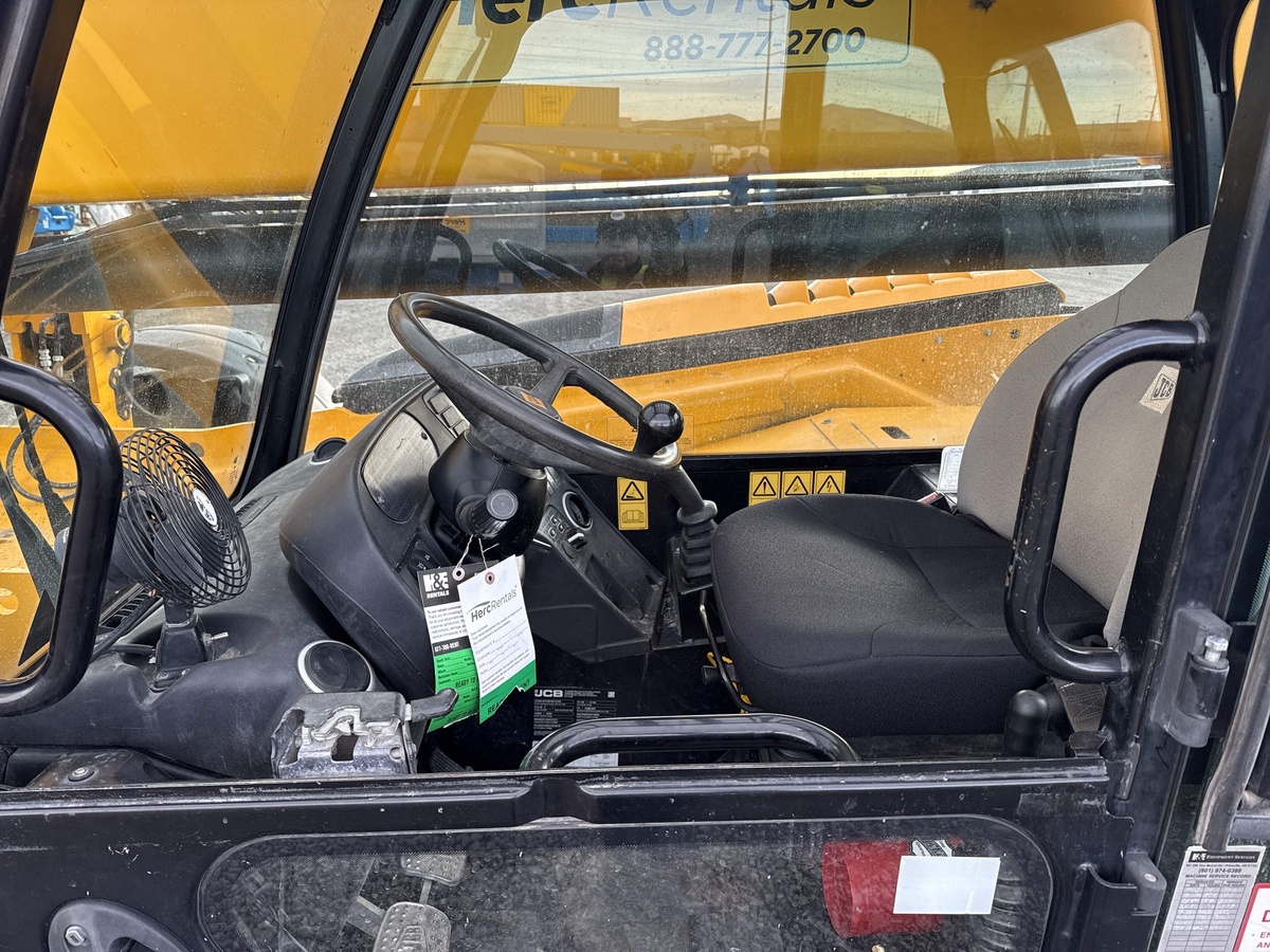 2019 JCB 510-56-5
