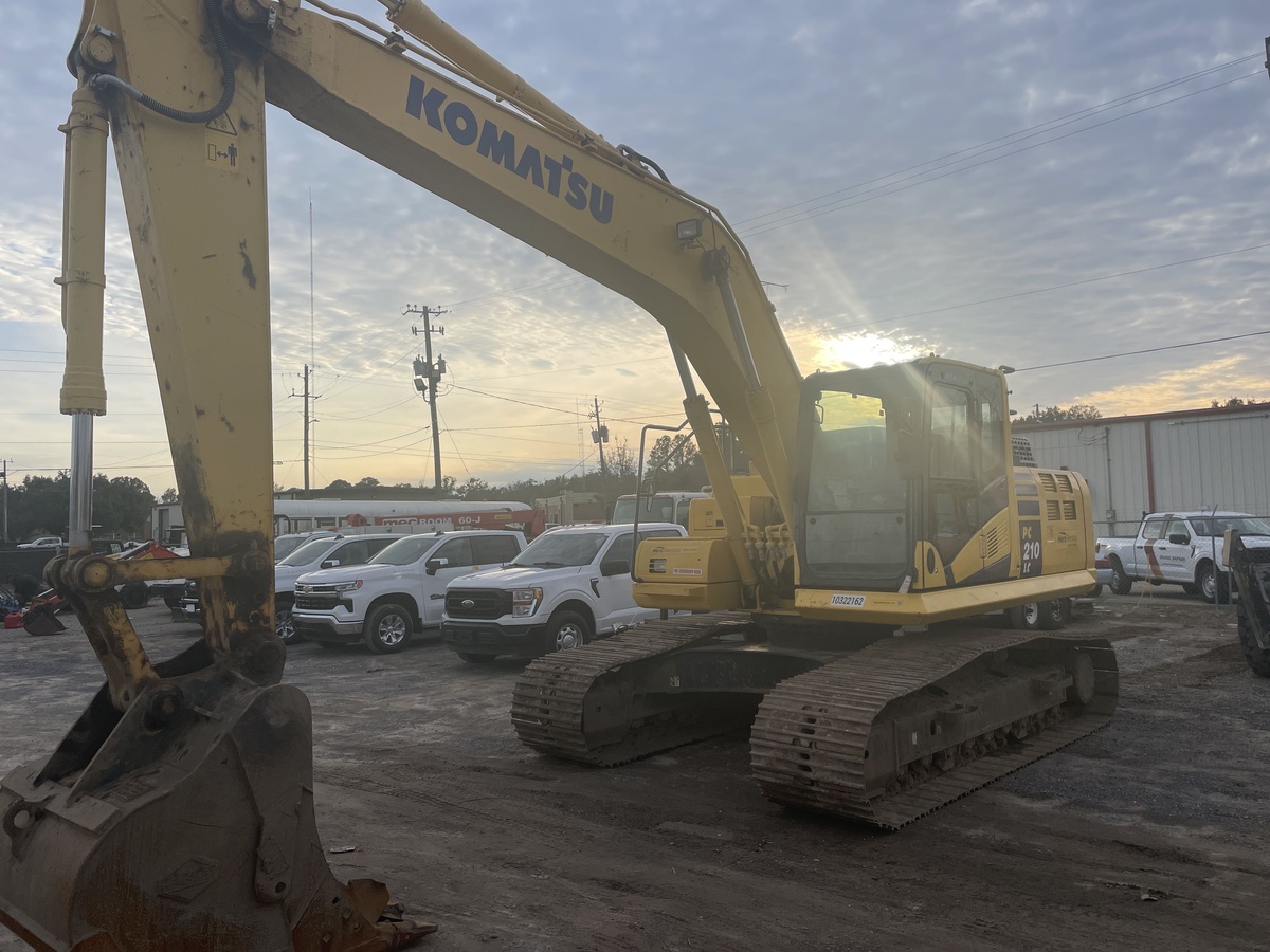 2021 Komatsu PC210LC-11-2