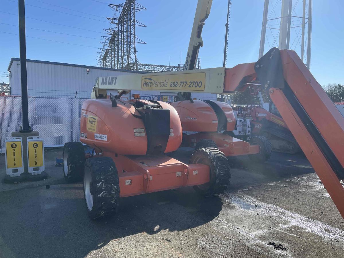 2013 JLG 600AJ