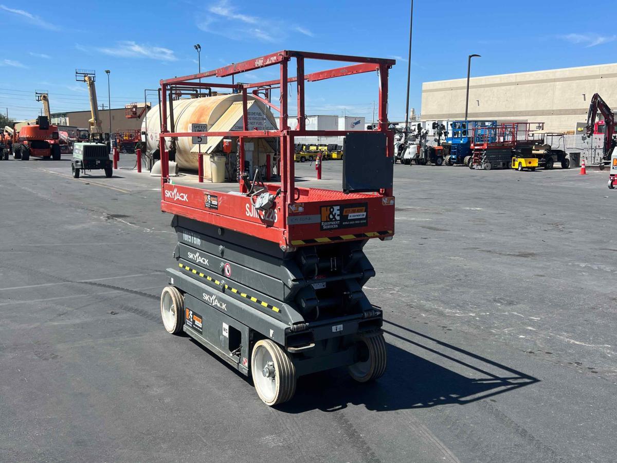 2016 Skyjack SJ3226