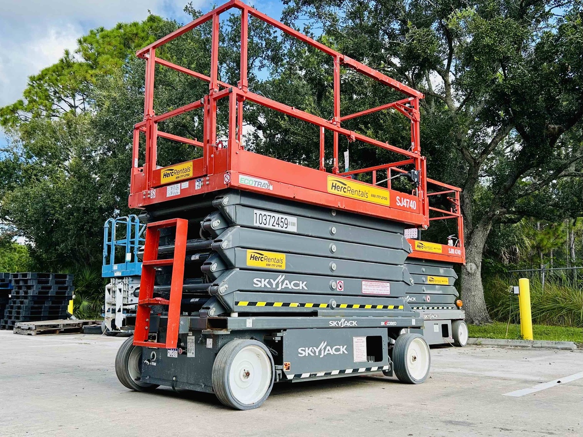 2022 Skyjack SJ4740-3