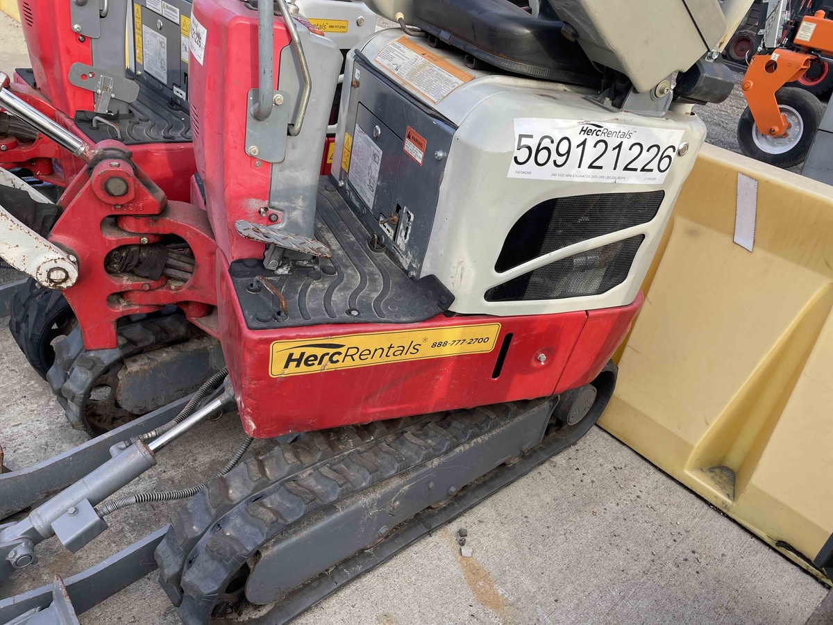 2020 Takeuchi TB210R-2