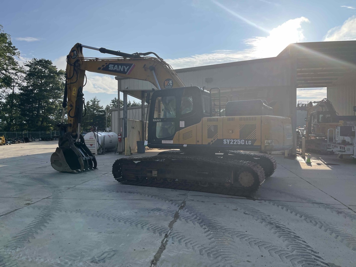 2022 Sany SY225C-10