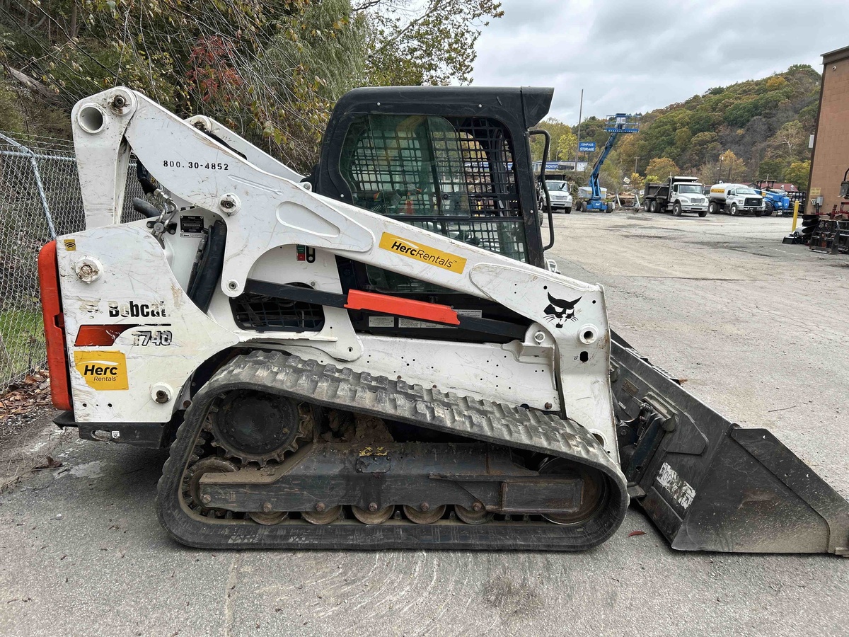 2021 Bobcat T740-6