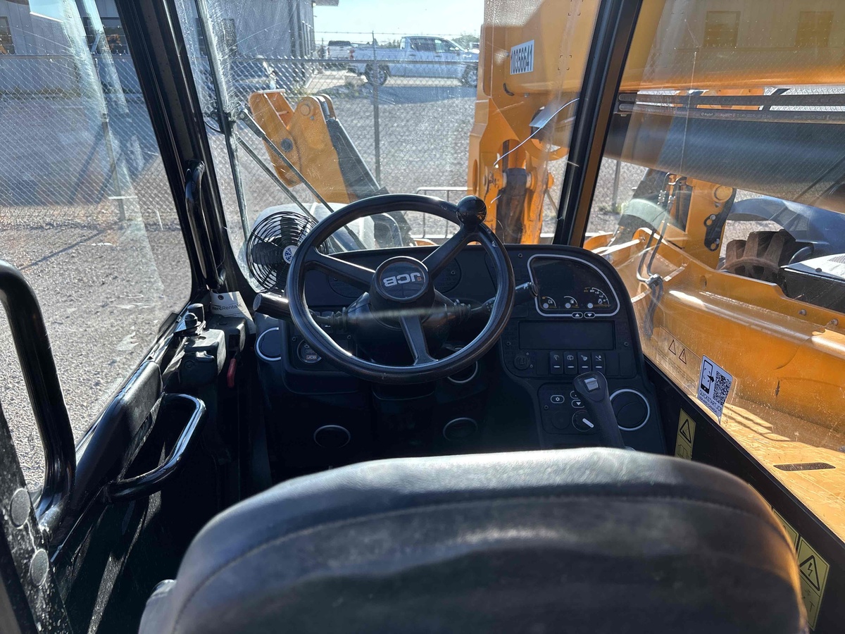 2022 JCB 512-56-3