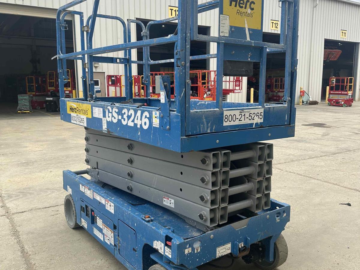 2018 Genie GS-3246-5