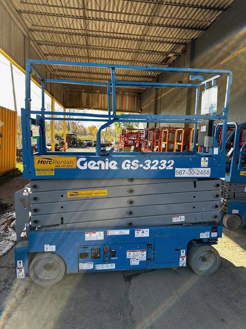 2019 Genie GS-3232
