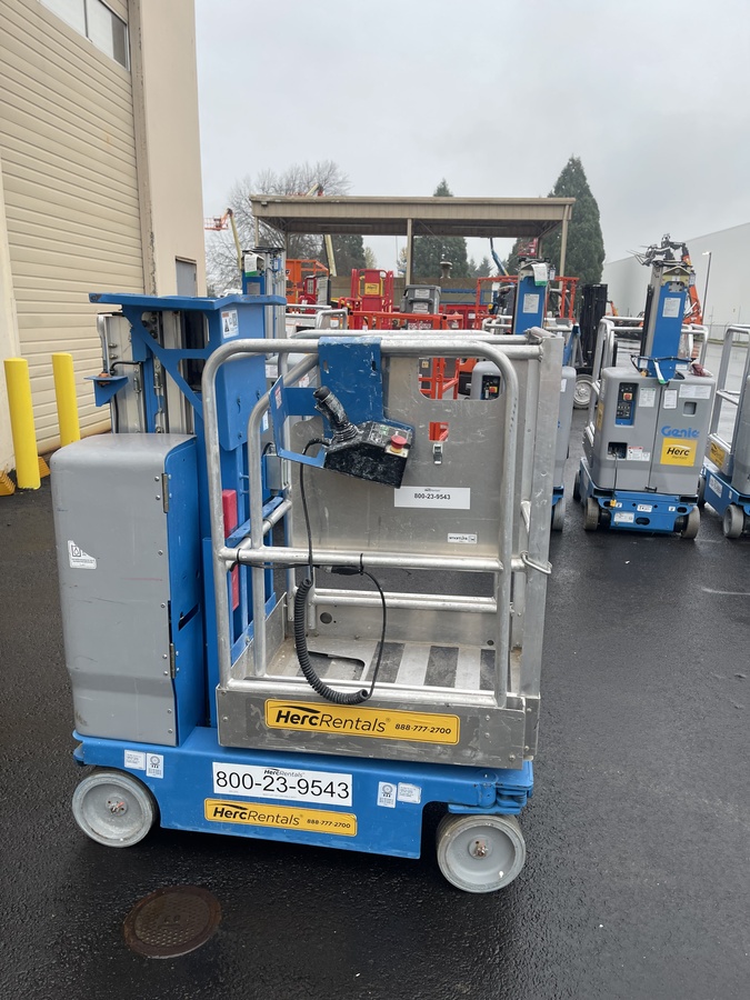 2018 Genie GR-12