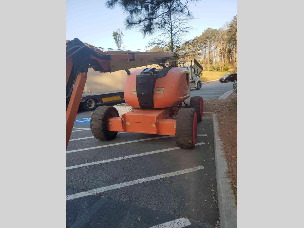 2014 JLG 600AJ