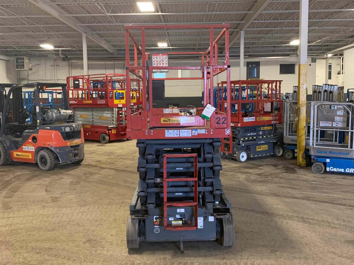 2016 Skyjack SJ4740